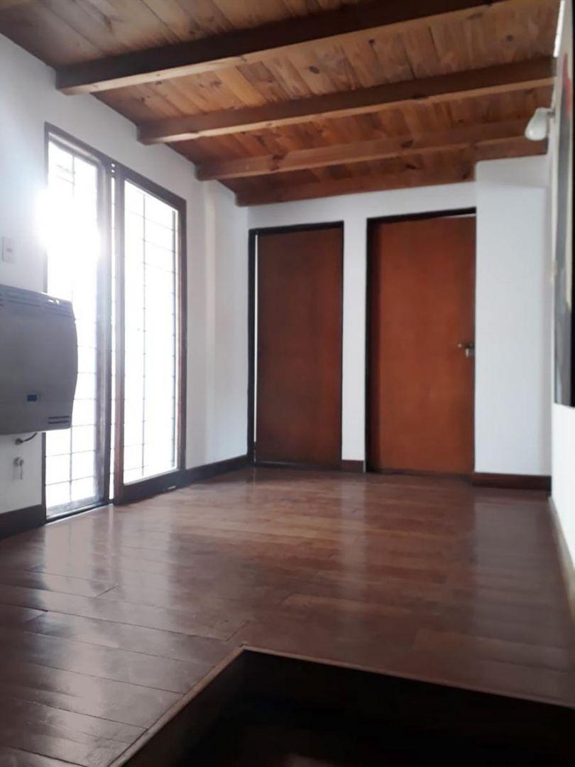 Casa 5 Dorm.. | Pje Oncativo 742 2