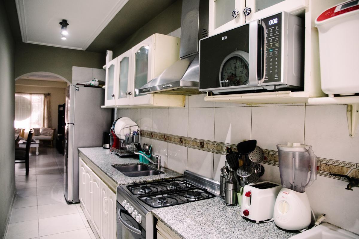 Casa 3 Dorm.. | Av Silvano Bores 380 1