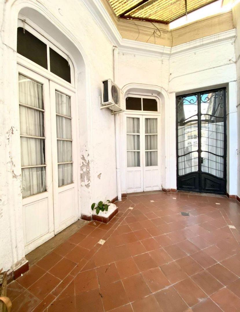 Casa 7 Ambientes. | Las Heras 261 1
