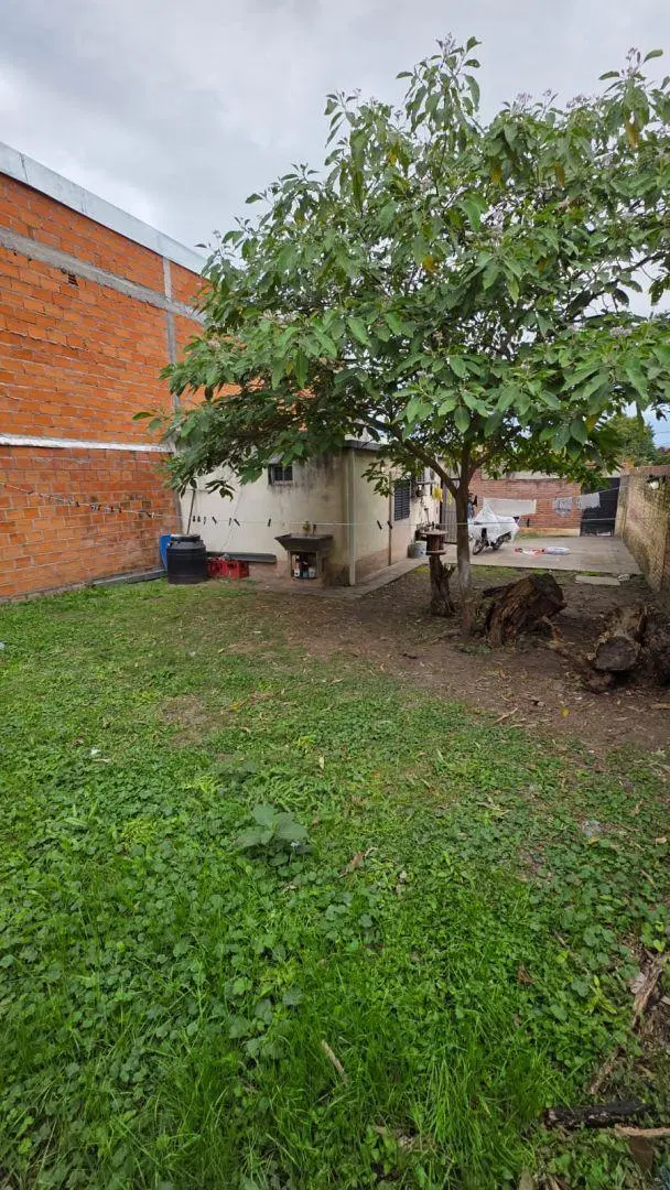 Casa 0 ambientes 1 dormitorios. | don bosco al 2300 2