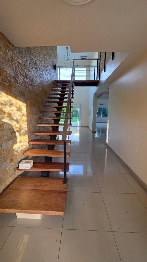 Foto de Casa 0 ambientes 4 dormitorios. | PLAZA PERU - San Miguel de Tucumán, imagen 2
