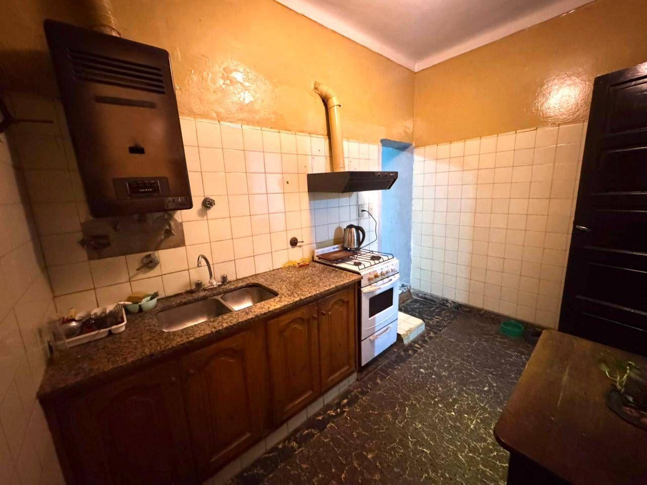Foto de Casa 8 ambientes 3 dormitorios. | justo de la vega al 1000, imagen 3