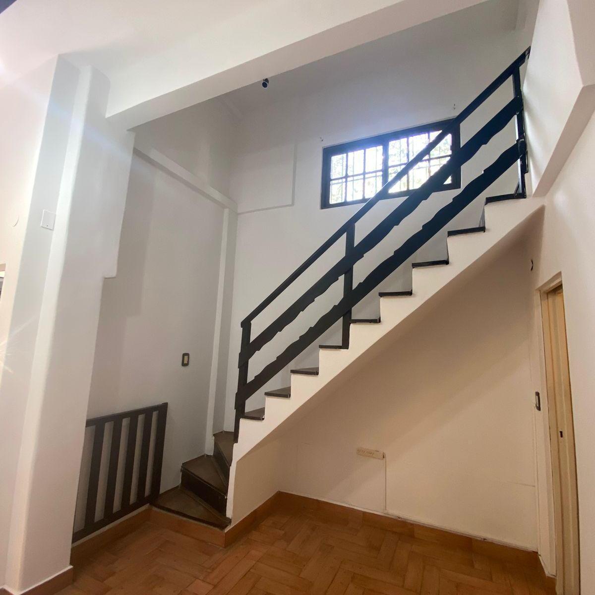 Foto de Casa en Venta de 3 ambientes en Lanus Oeste. Apta Crédito!!, imagen 4