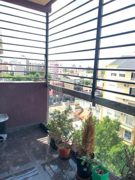 Foto de DEPARTAMENTO EN VENTA DE 3 AMBIENTES EN LANUS OESTE CON DOS COCHERAS, imagen 4