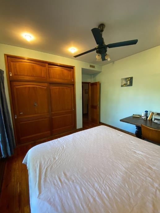 CASA EN VENTA DE 4 AMBIENTES EN LANUS OESTE .