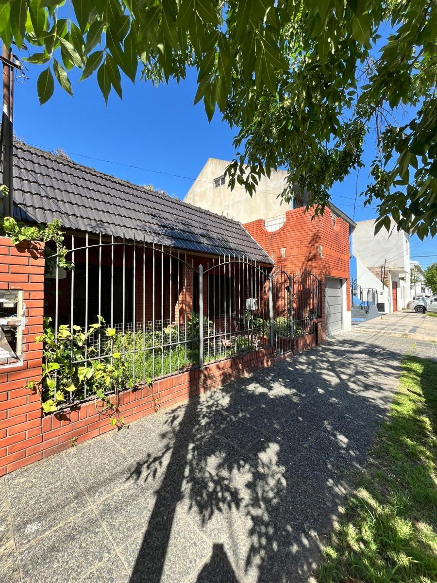 Casa en Lanus Cerca de La Av! 3