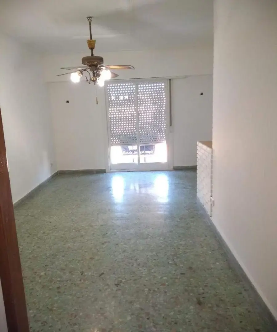 Departamento tipo casa de tres ambiente en primer piso con terraza!! 5