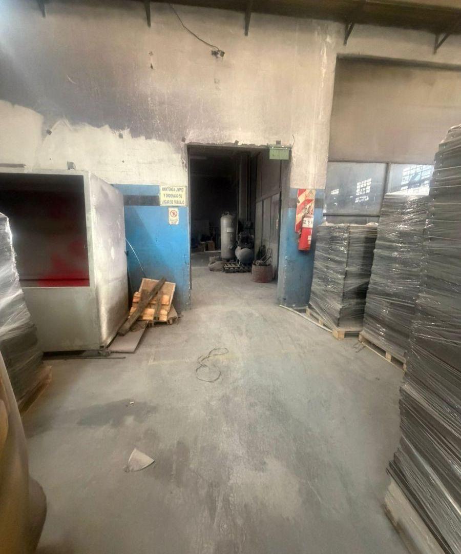Foto de Galpon en alquiler en Lanus oeste, imagen 4