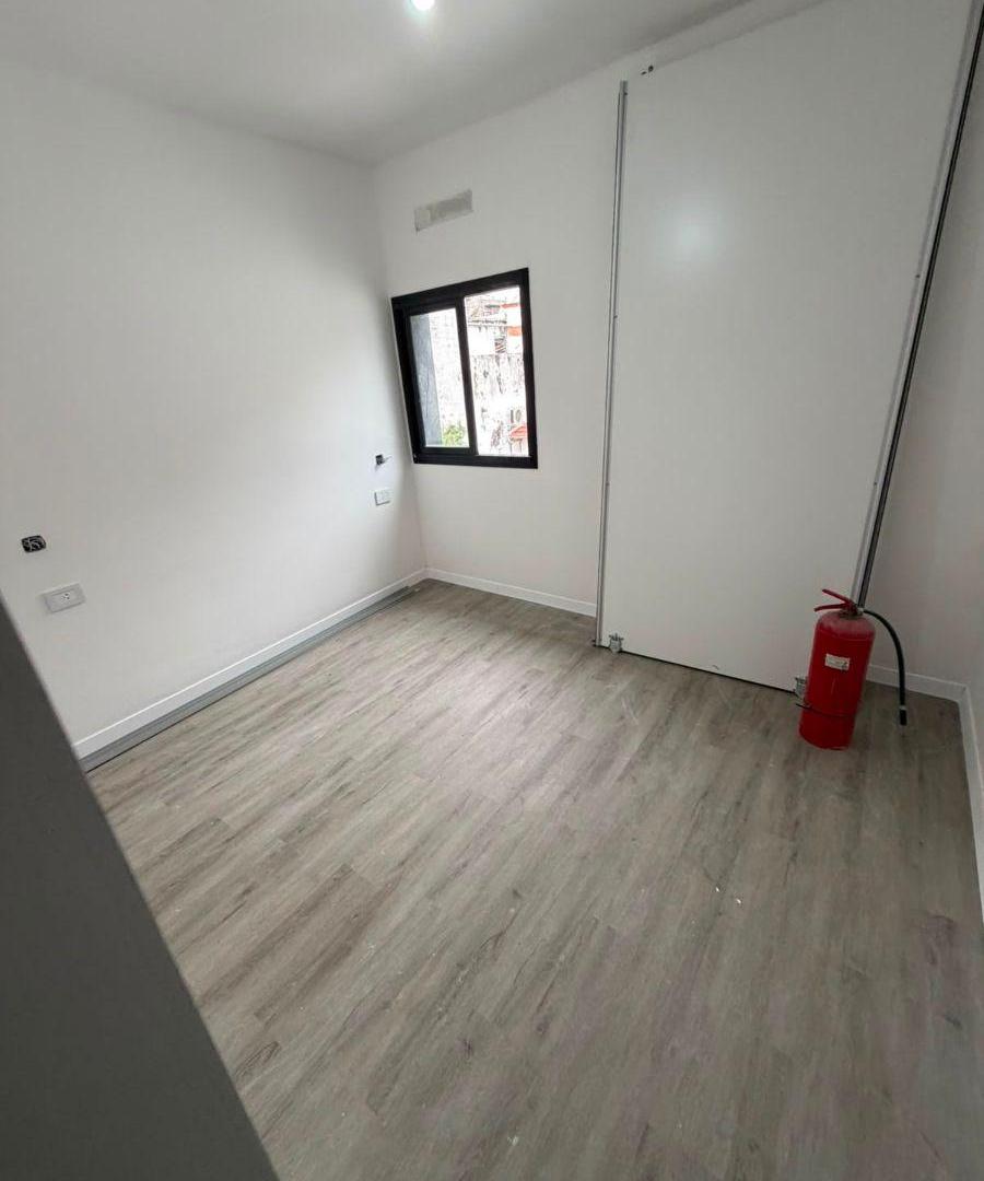 Foto de DUPLEX DE 3 AMBIENTES A ESTRENAR EN LANUS OESTE, imagen 3