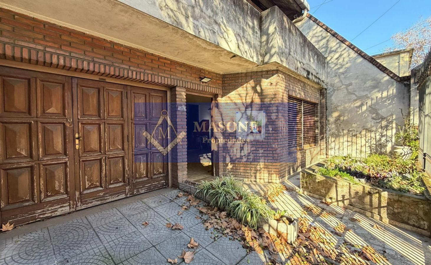Foto de IMPORTANTE LOTE CON SALIDA A DOS CALLES – IDEAL EMPRENDIMIENTO, imagen 3