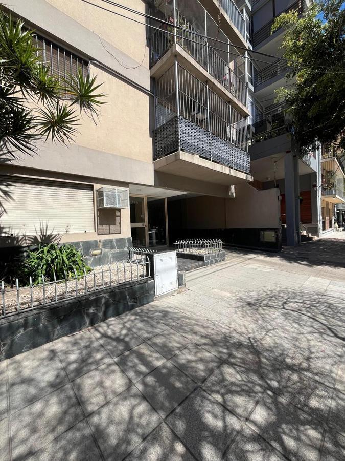 Foto de COCHERA EN VENTA LANUS OESTE, imagen 1
