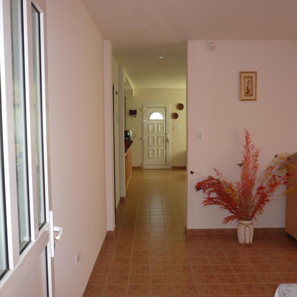 Hermosa Casa de 8 Ambientes a 1 Cuadra del Mar 5