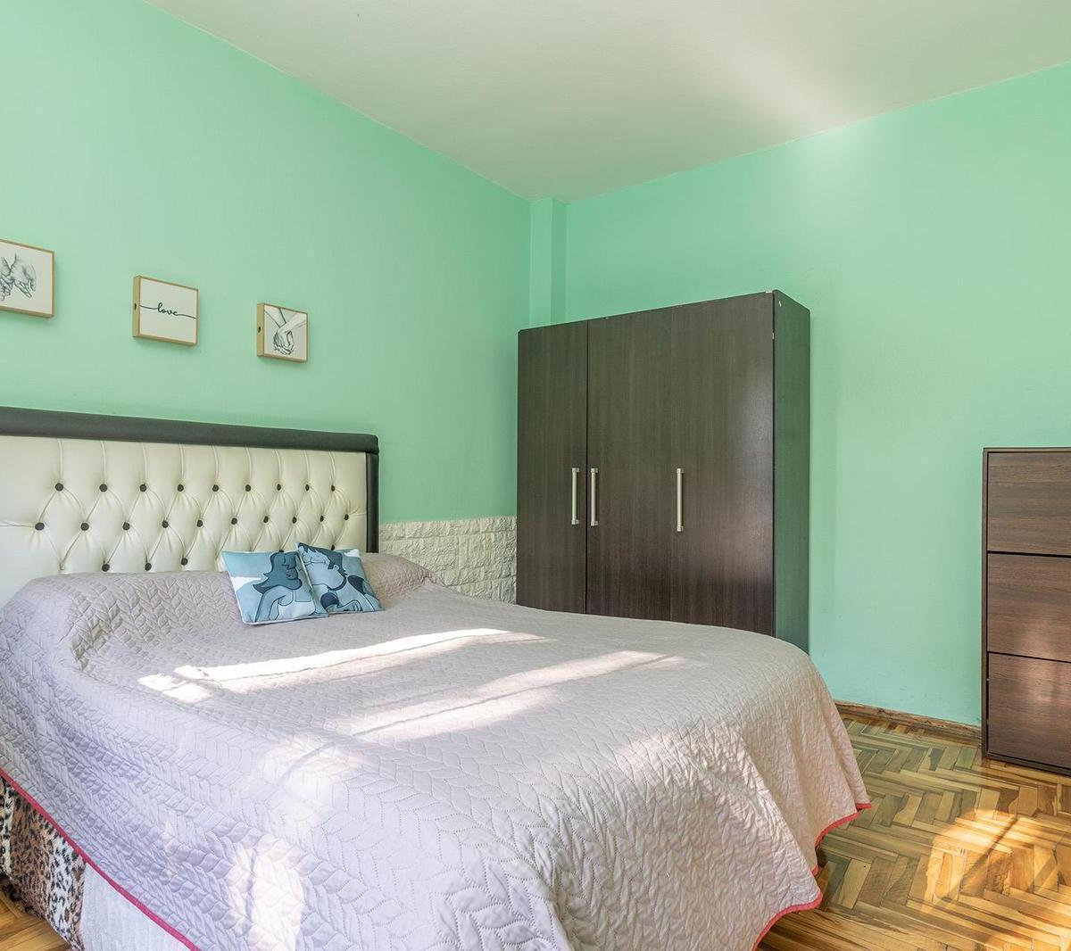 Casa Quinta Ambientes con Pileta Barrio El Tato Sobre Gaspar Campos 3