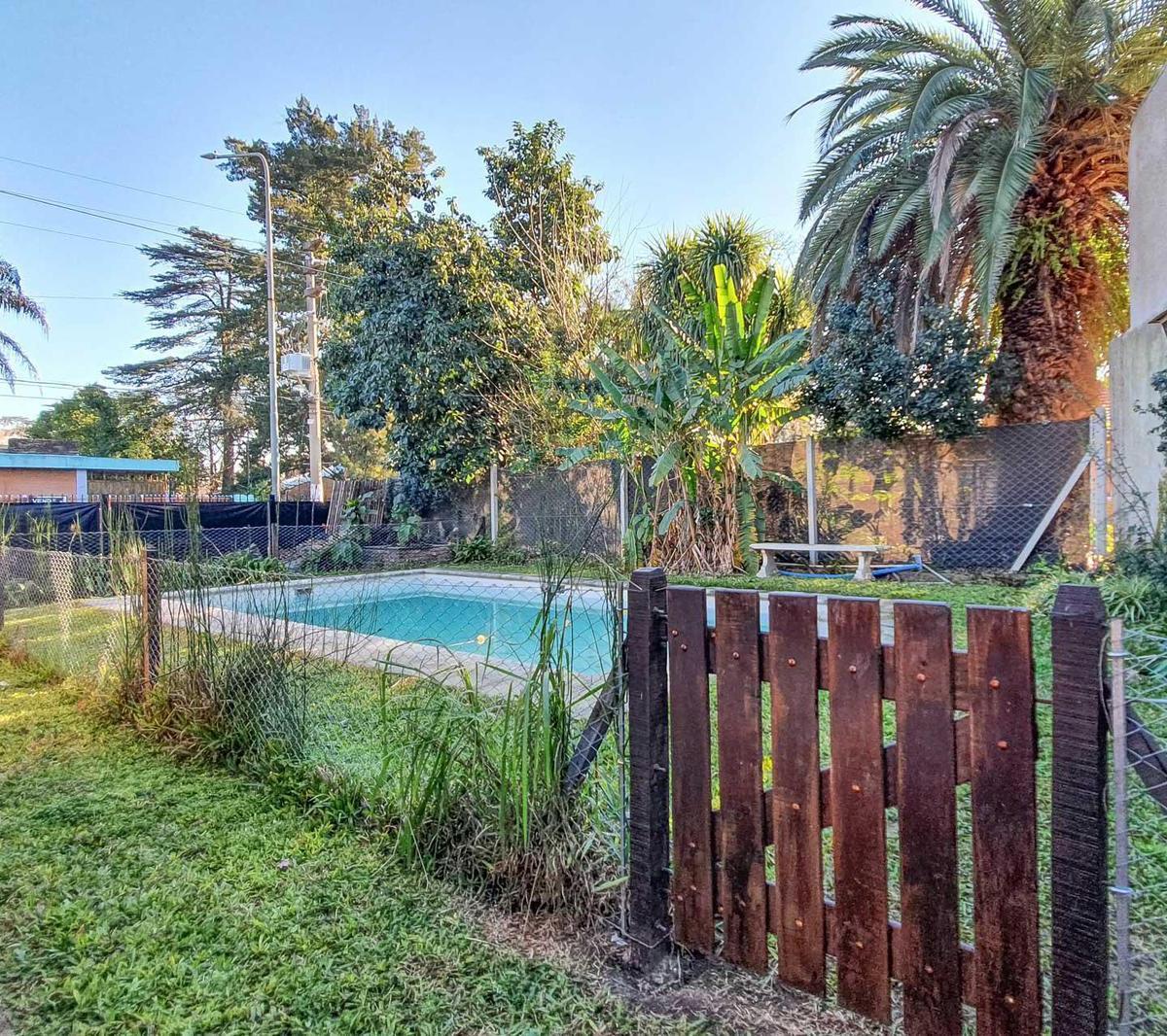Casa Quinta Ambientes con Pileta Barrio El Tato Sobre Gaspar Campos 5