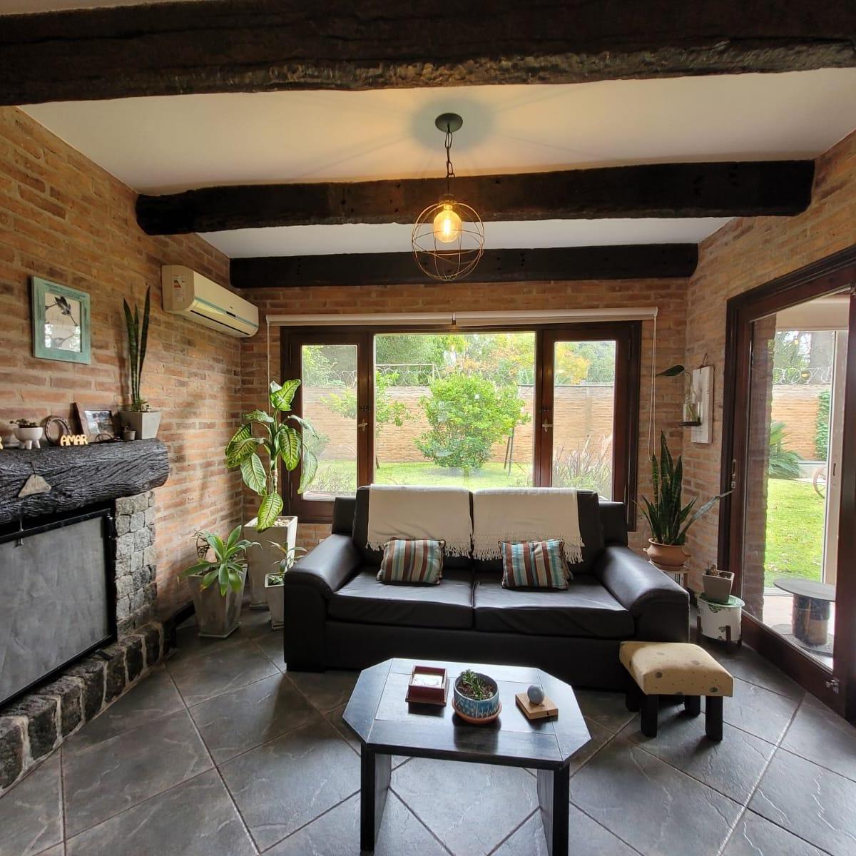 Casa en Venta en Muñiz 4