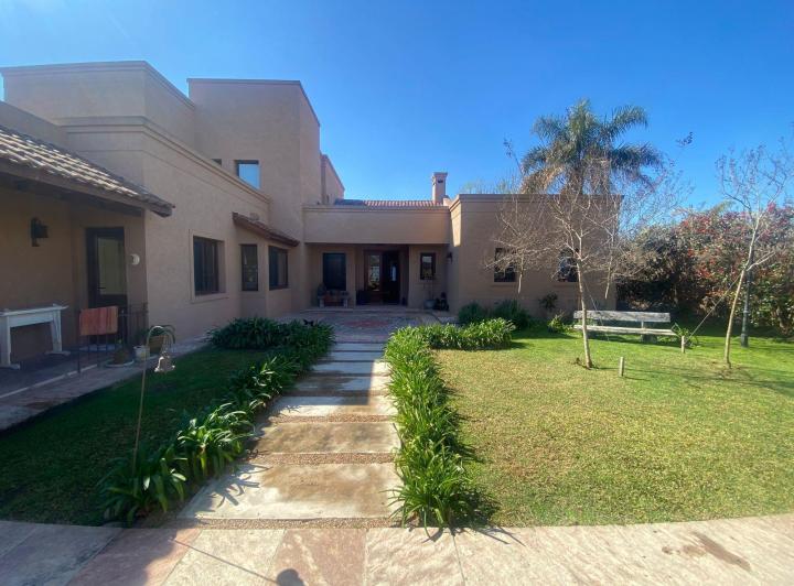 Casa en alquiler en enero. Buenos Aires Golf 1