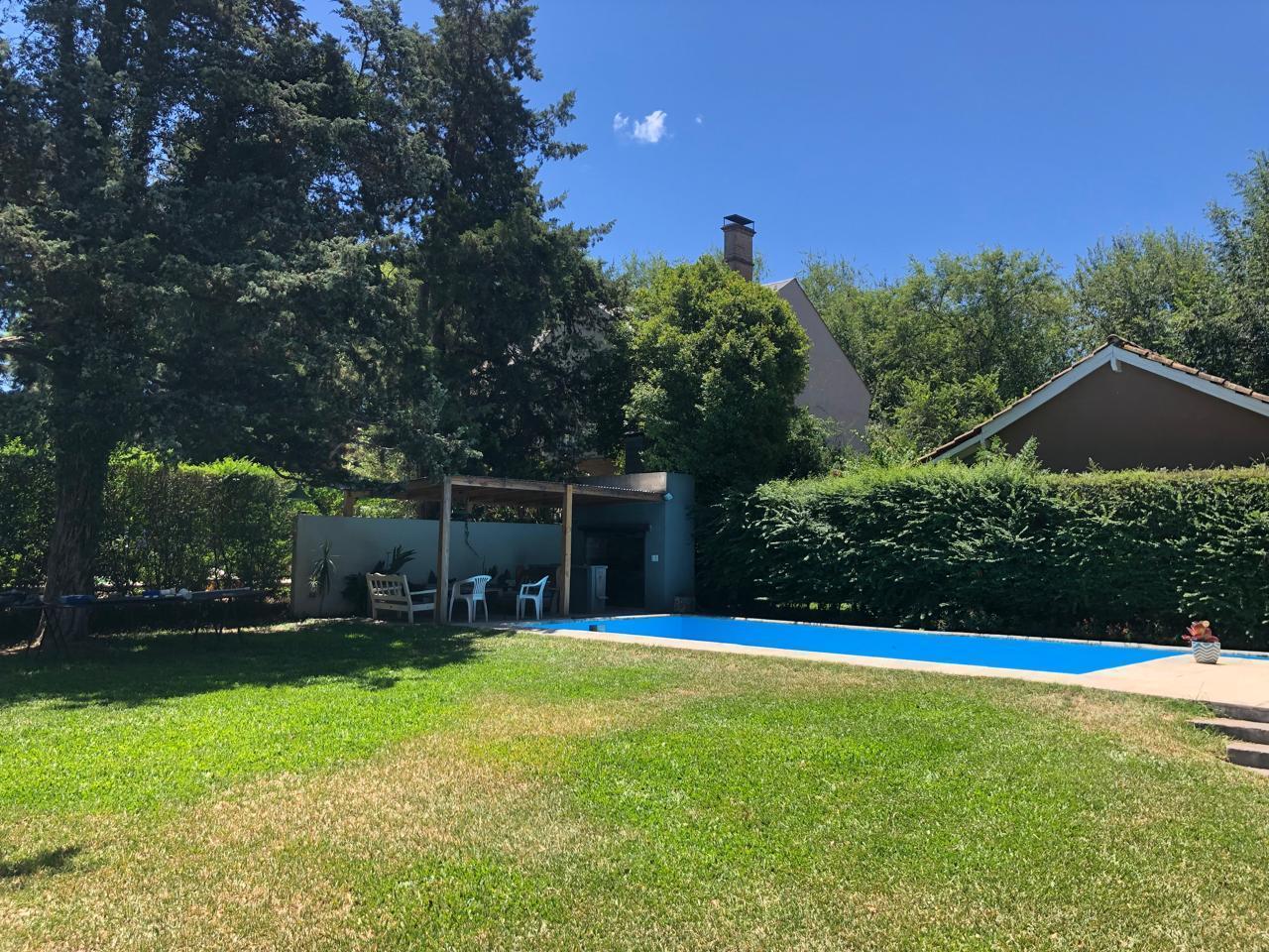 Casa en alquiler en Bella Vista