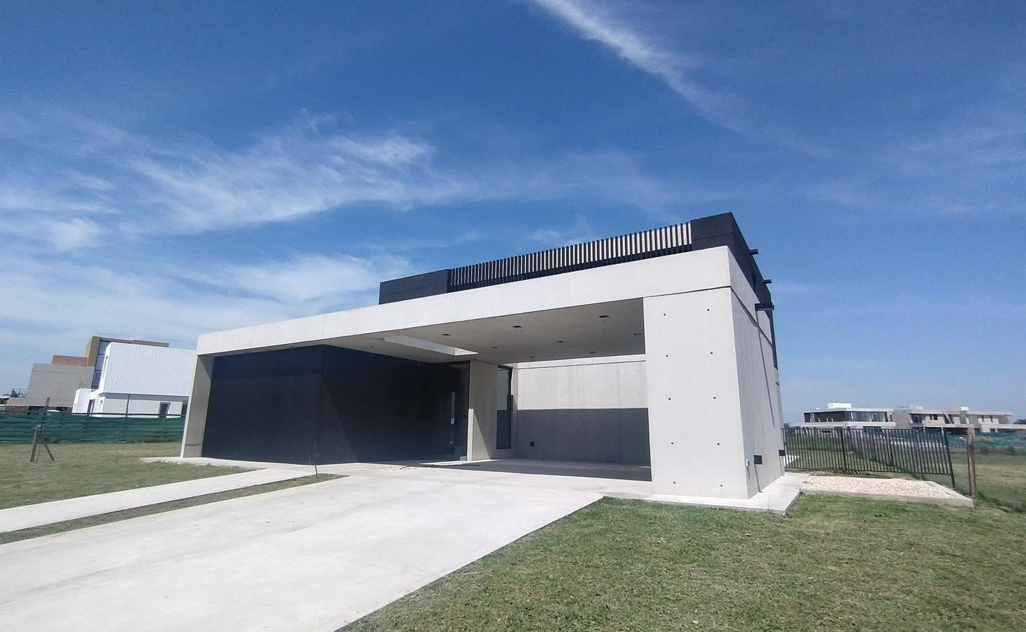 VENTA - CASA 9 AMBIENTES - COSTAS - PUERTOS ESCOBAR