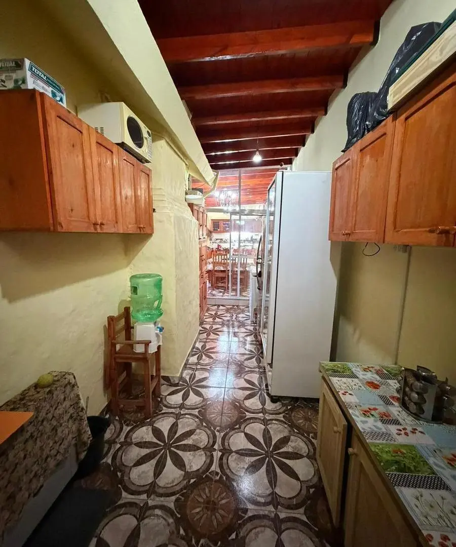 CASA EN VENTA EN MORENO 5 AMBIENTES 4