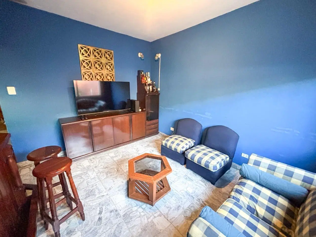 Casa en alquiler con pileta en Moreno 3