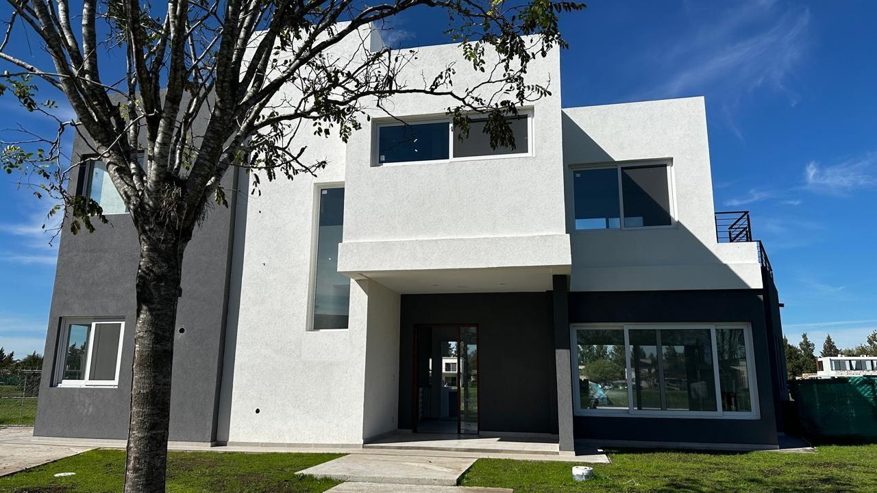 Foto de Venta Barrio San Matías, a la laguna con pileta, imagen 4