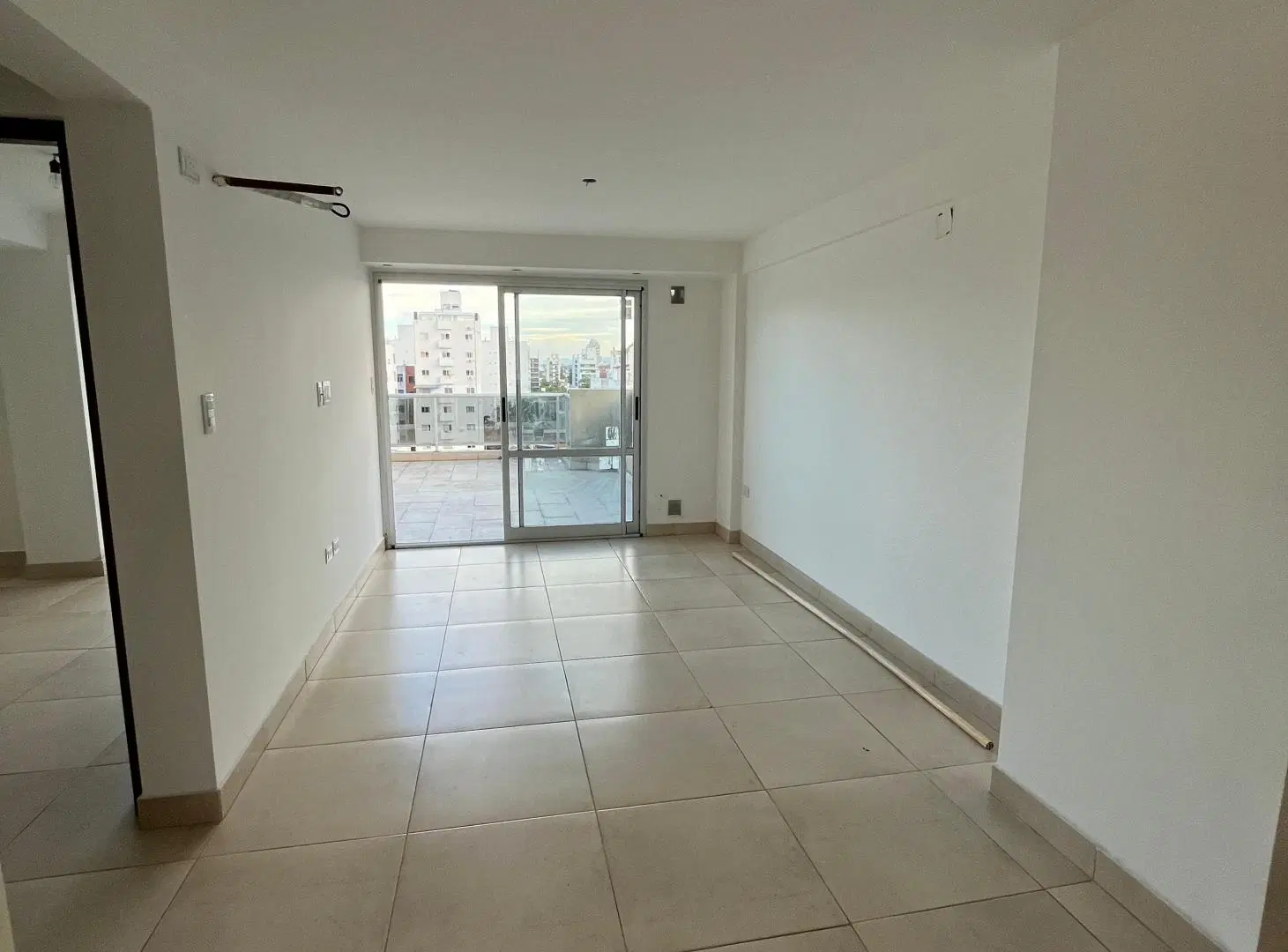 Departamento en alquiler (1 DORMITORIO) | Leguizamon entre Alvear y Güemes, Salta 4