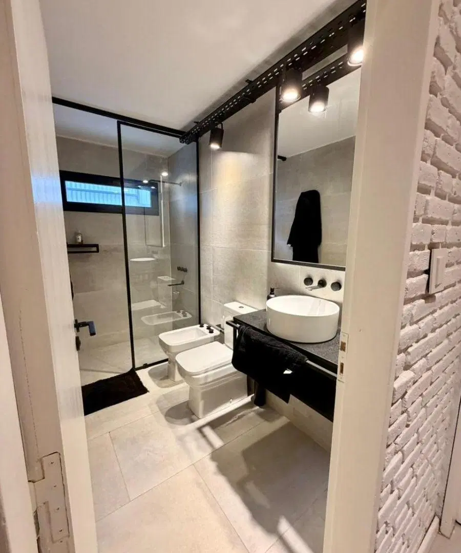 Casa con 4 dormitorios y 480 m² en venta en Trelew 4