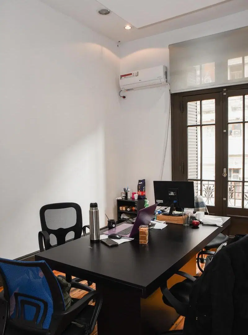 VENTA OFICINA 8 AMBIENTES MONSERRAT APTO CREDITO Y VIVIENDA 3