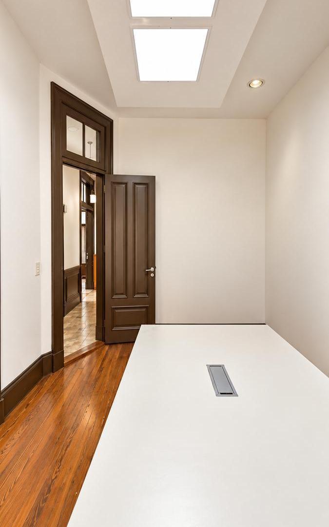 Foto de VENTA OFICINA 8 AMBIENTES MONSERRAT APTO CREDITO Y VIVIENDA, imagen 5