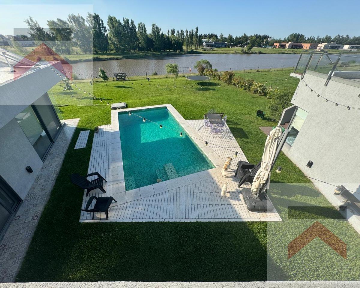 Foto de Hermosa Casa en LOTE PREMIUM de 1750m2 AL AGUA en Chacras de la Reserva, imagen 5