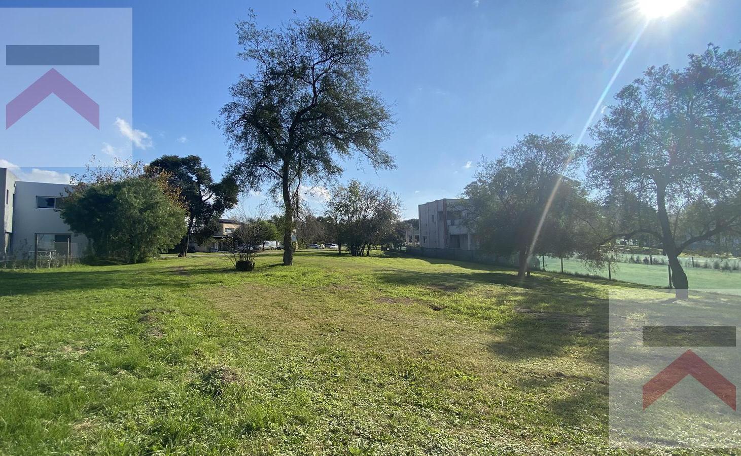 OPORTUNIDAD Lote Terreno 1008m2 en Estancia Smithfield, Zarate. Listo para construir!