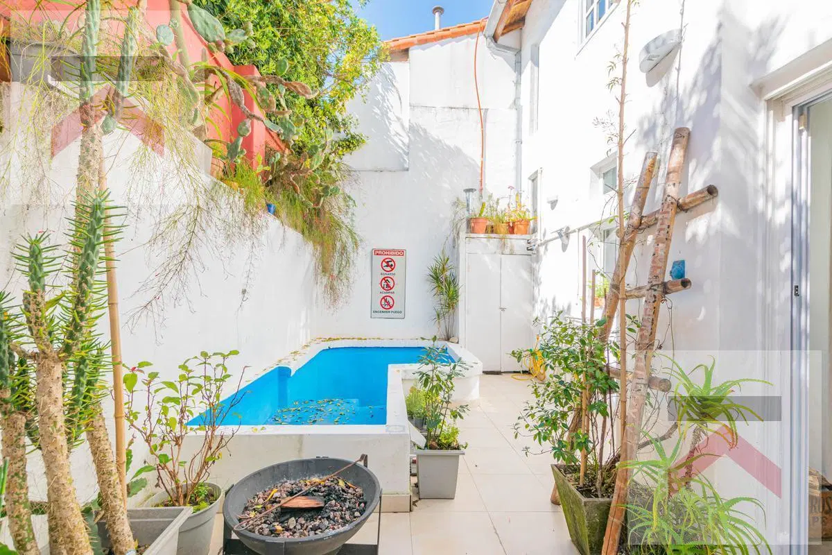 Casa de 3 dormitorios con Pileta y Parrilla. Excelente ubicación: entre Libertador y el río! 2