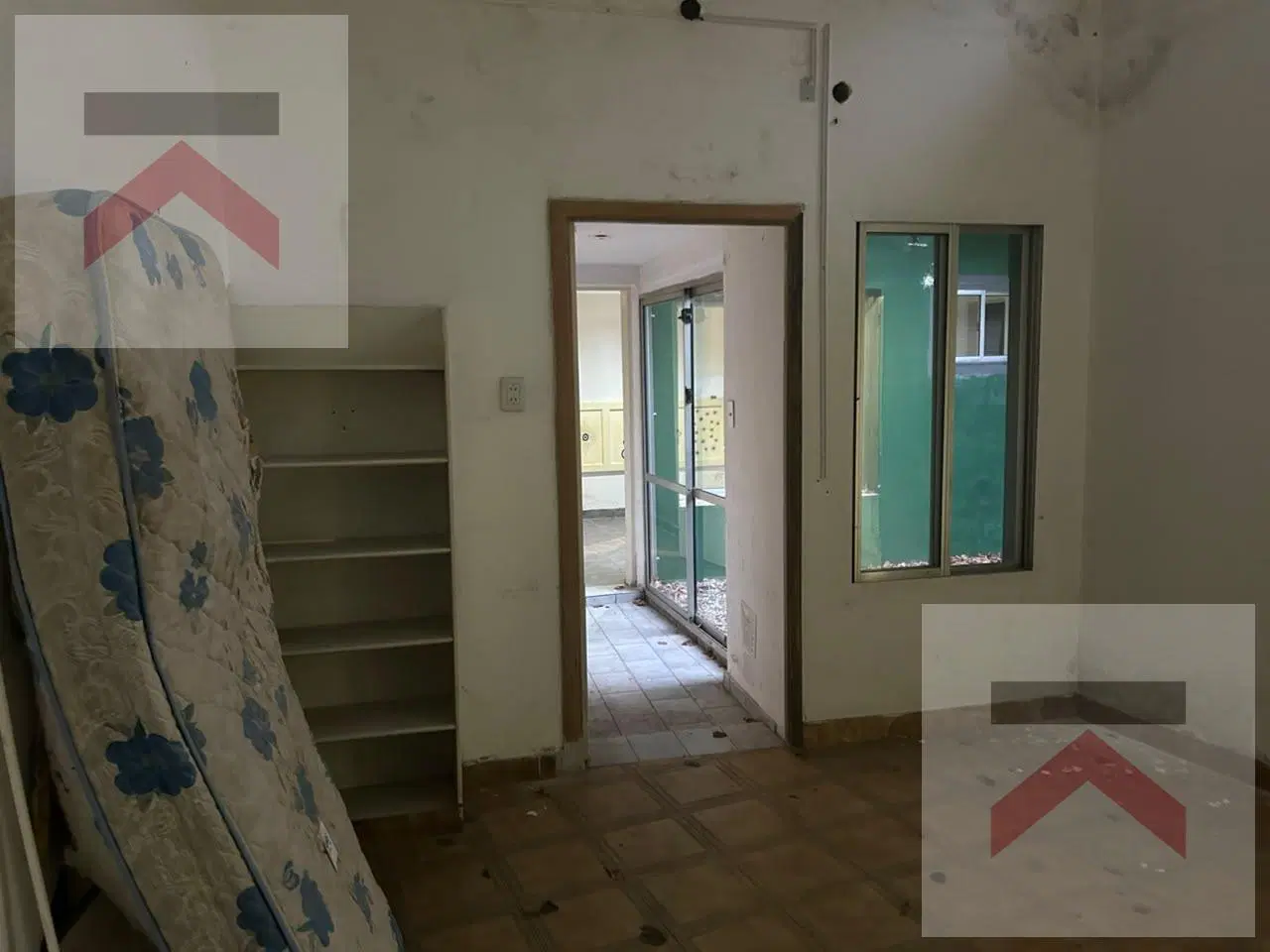 Venta en Block 3 Locales con 2 Departamentos en Victoria Centro. 2