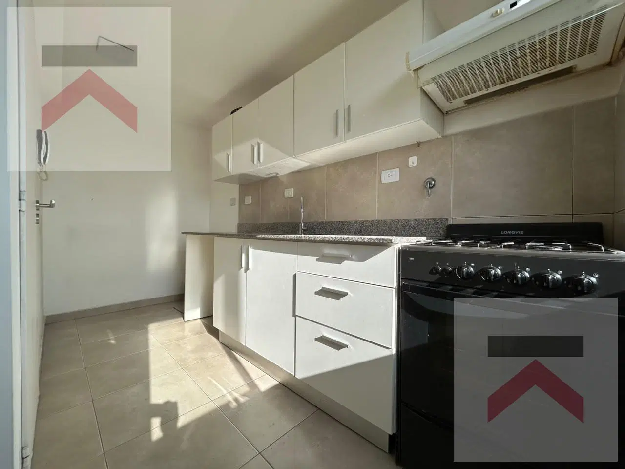 Departamento de 3 amb en Vte. Lopez, con cochera y amenities, a 1 cuadra de Libertador! 4