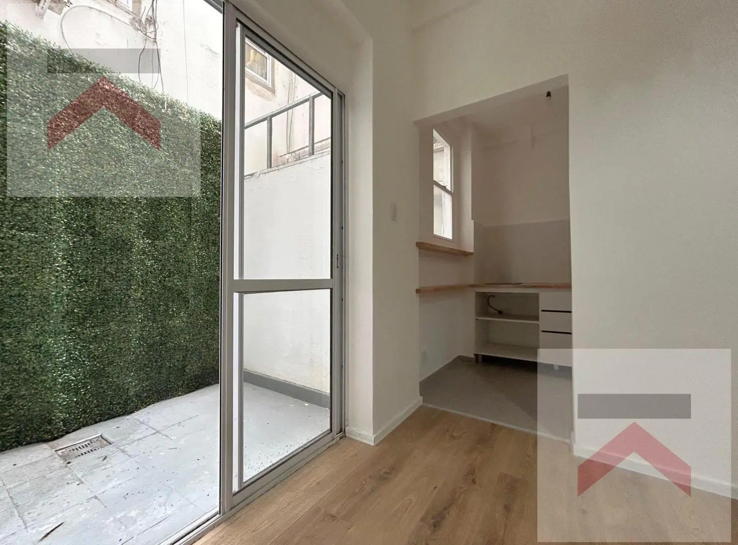 Oportunidad! Dos amb totalmente reciclado a nuevo con patio! Apto profesional 4