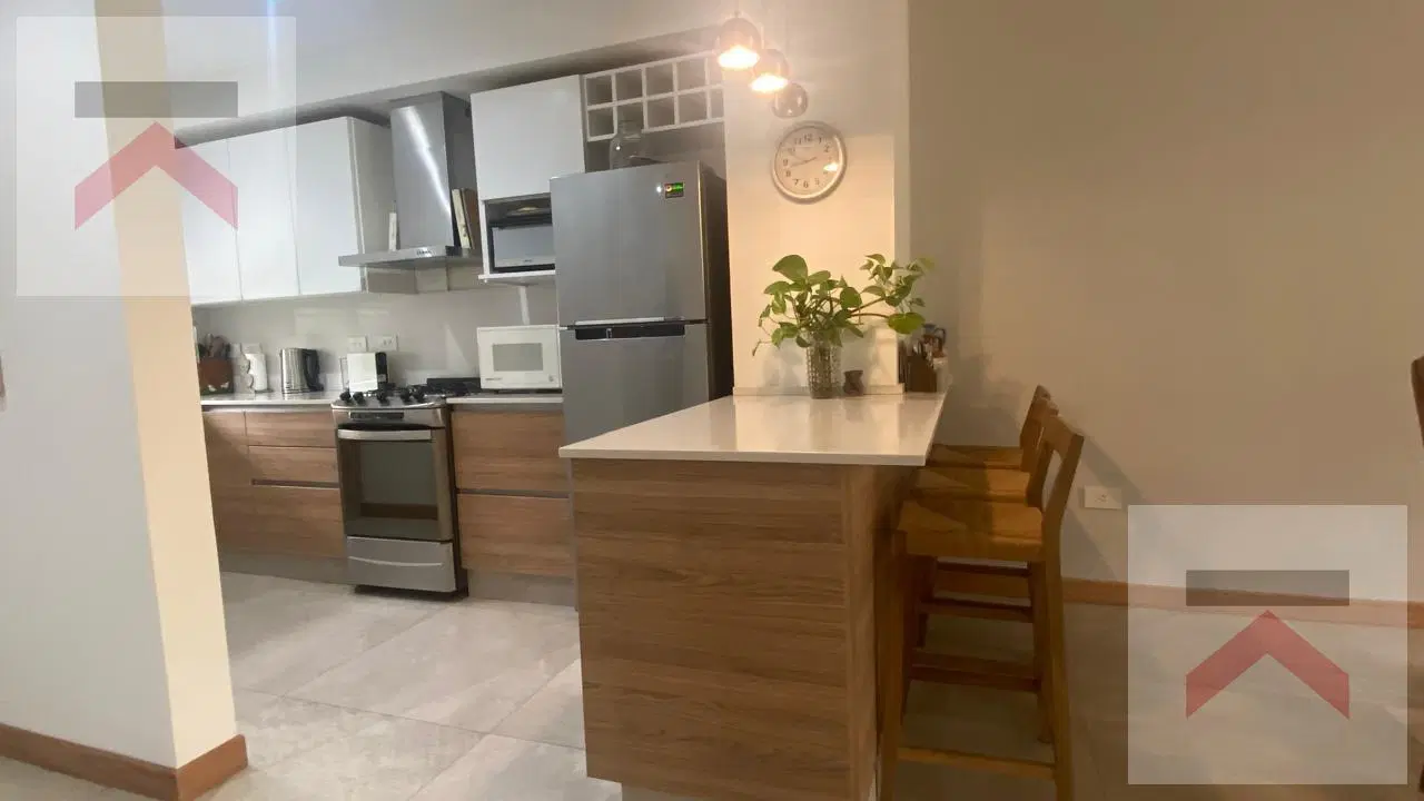 Triplex en  Punta Chica 4 amb, 3Dorm. con cochera y Jardin 1