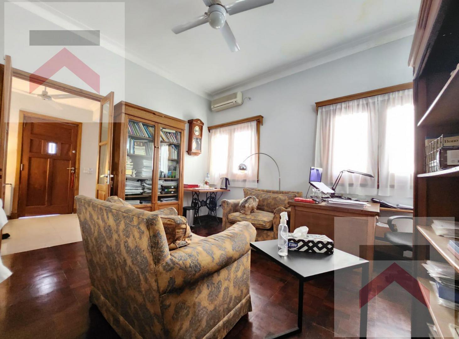 Foto de Hermoso chalet con 4 dormitorios en Victoria - Patio. Quincho y, imagen 2
