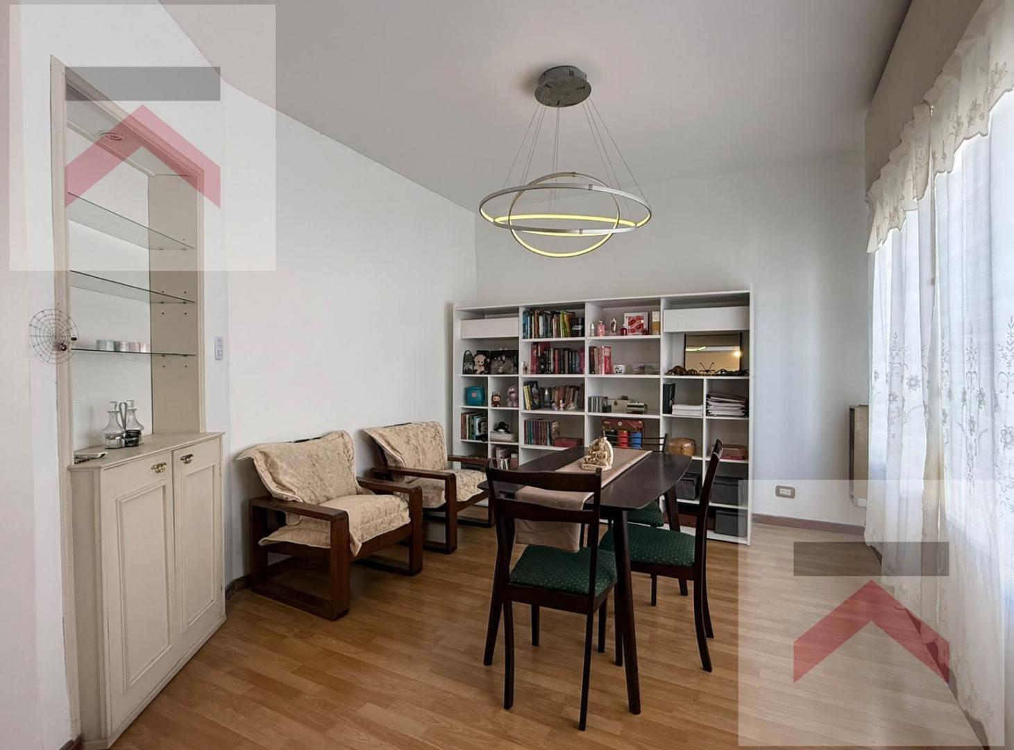 Foto de Casa 3 ambientes en Gerli, Avellaneda PBA con cochera y terraza., imagen 4