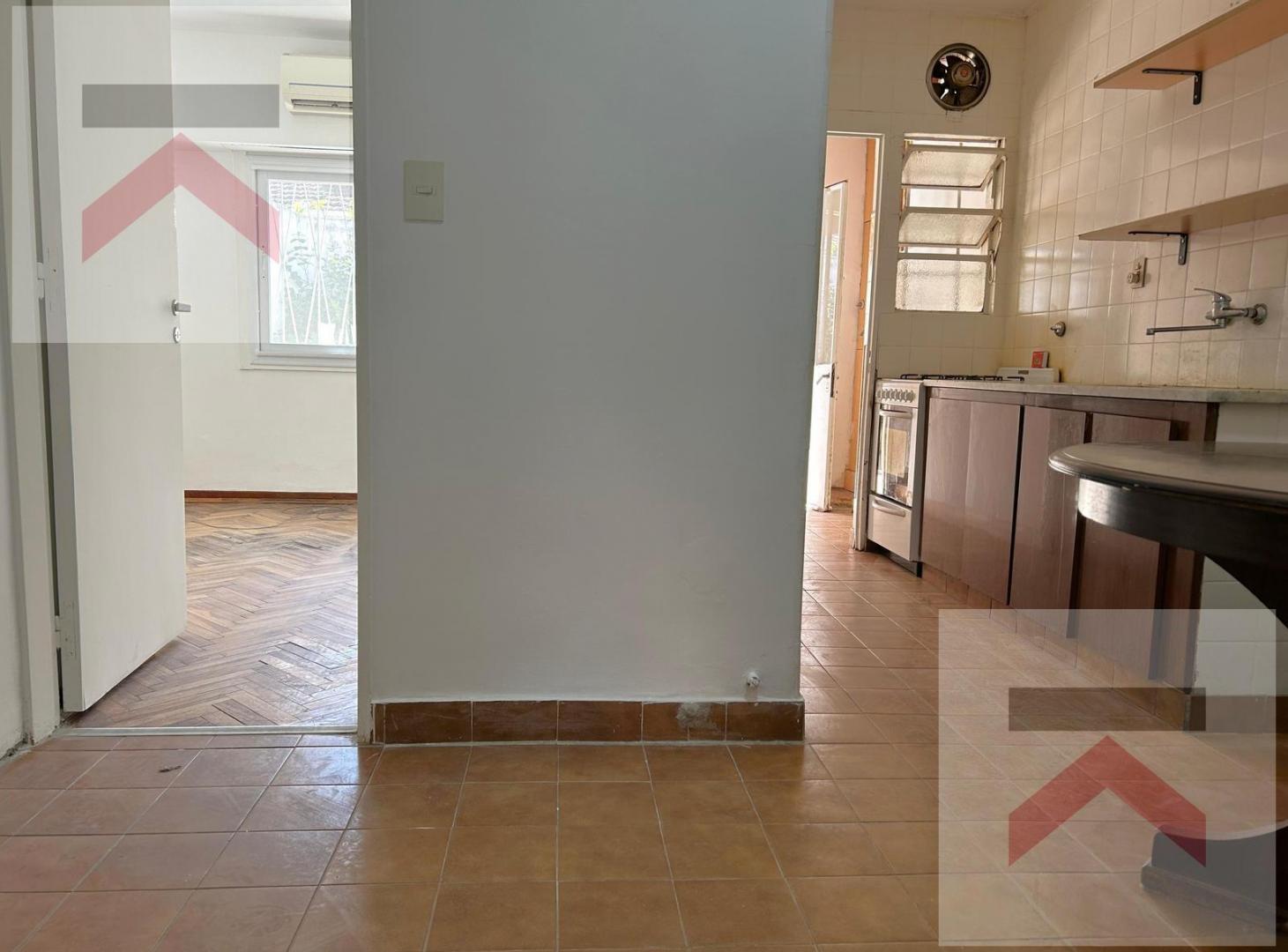Foto de Casa con 2 dormitorios, cochera, patio y parrilla en Martinez!, imagen 3