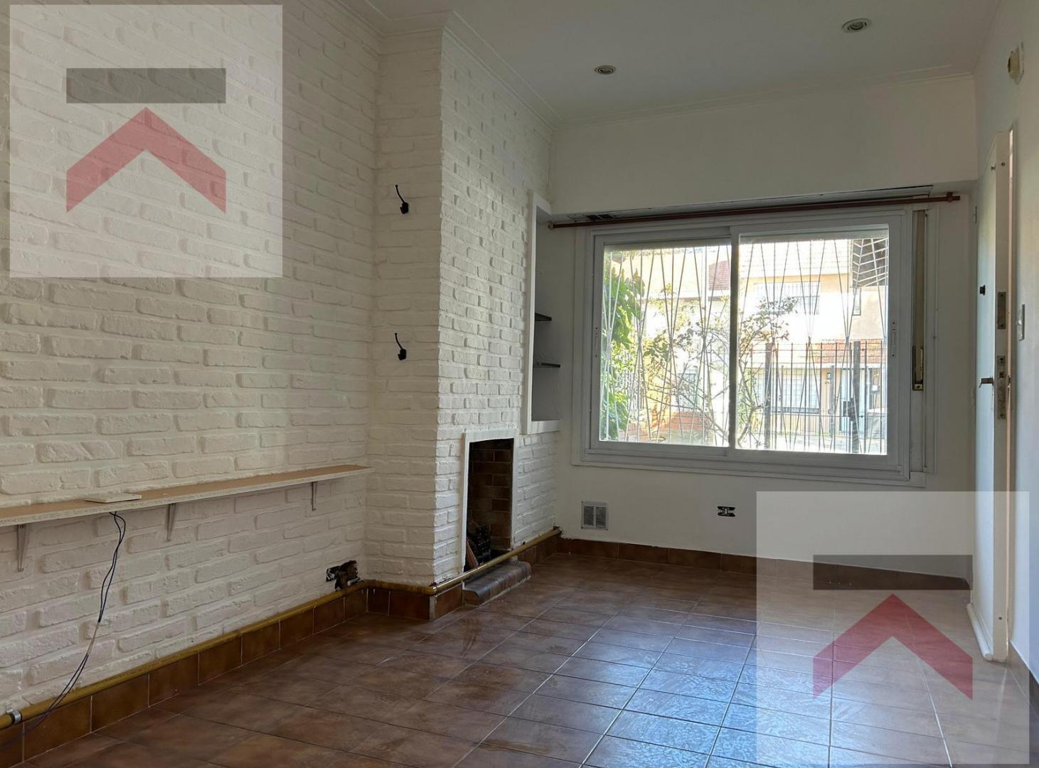 Foto de Casa con 2 dormitorios, cochera, patio y parrilla en Martinez!, imagen 4