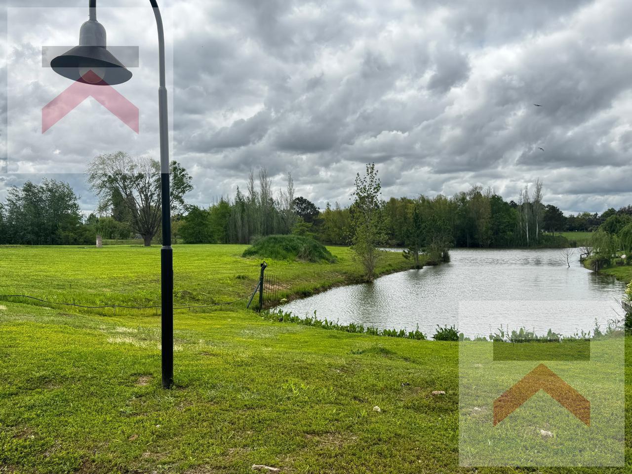 Foto de Terreno Lote de 1395m2 con hermosas vistas en Barrio Cerrado El Campo, imagen 4