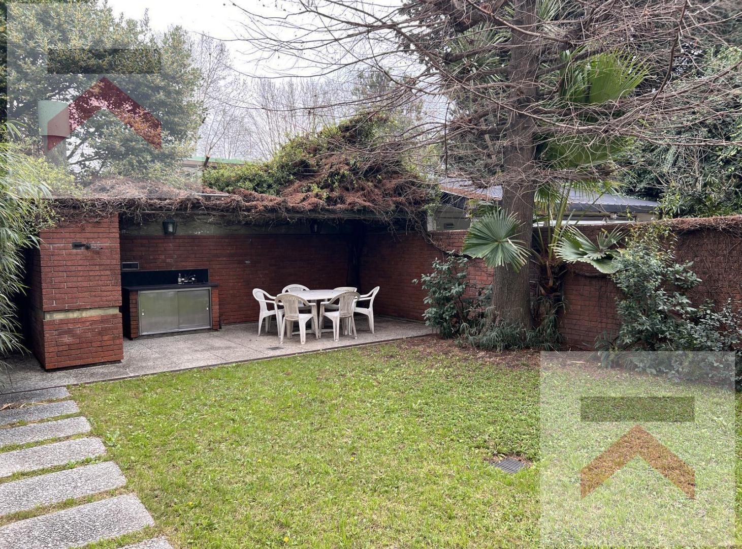 Foto de EXCLUSIVO PH con jardín, acceso sobre la calle y servicios, imagen 2