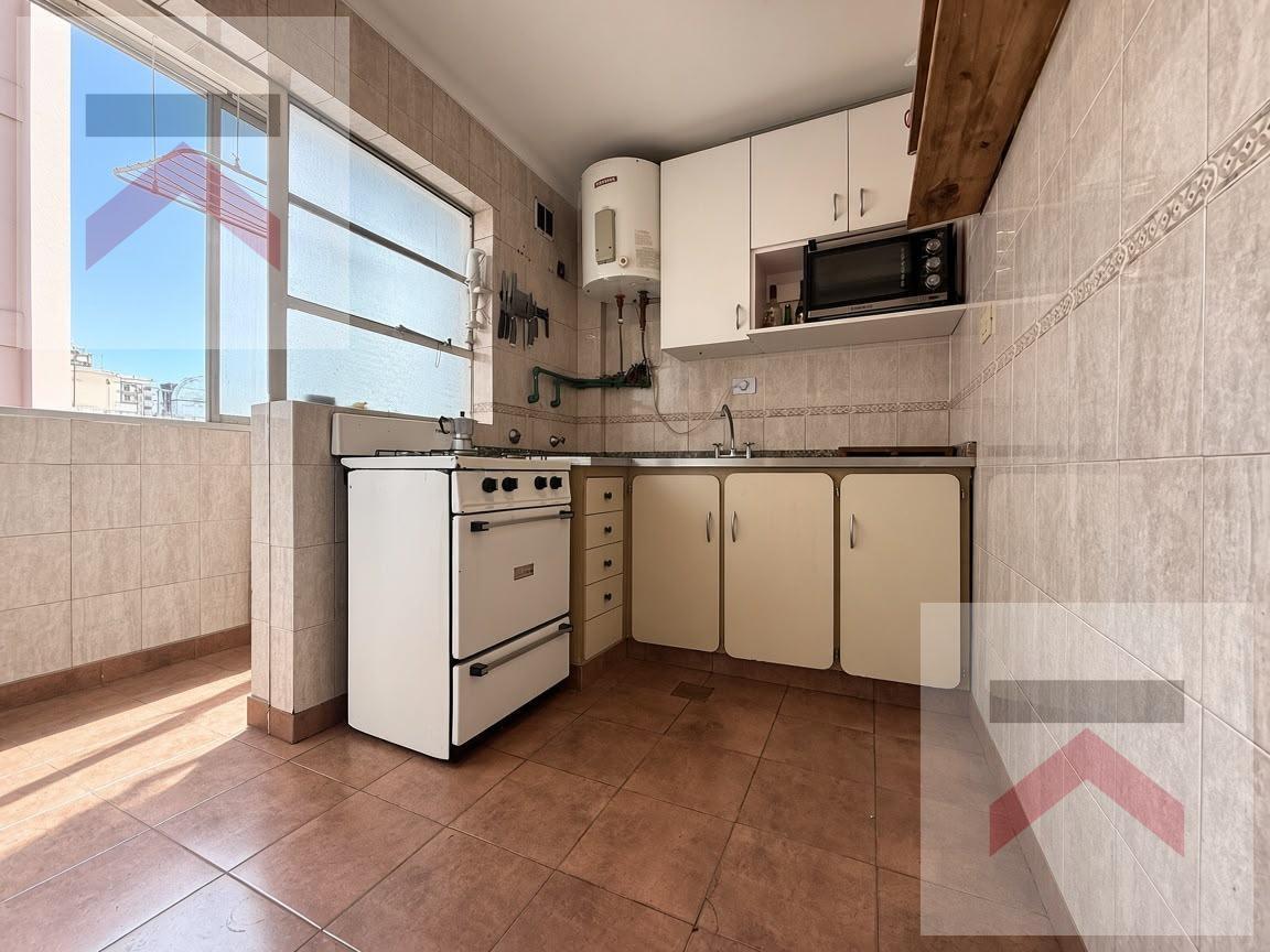 Foto de Departamento Monoambiente APTO CREDITO divisible en Balvanera muy, imagen 1