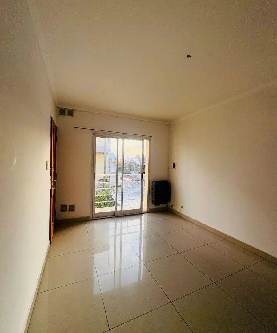 Departamento en alquiler en Junín 2