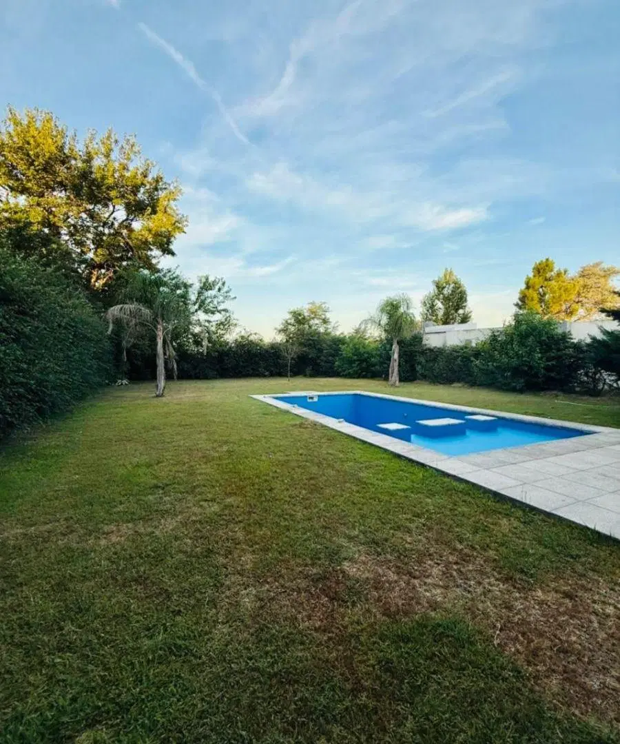 Casa en venta en Junín 4