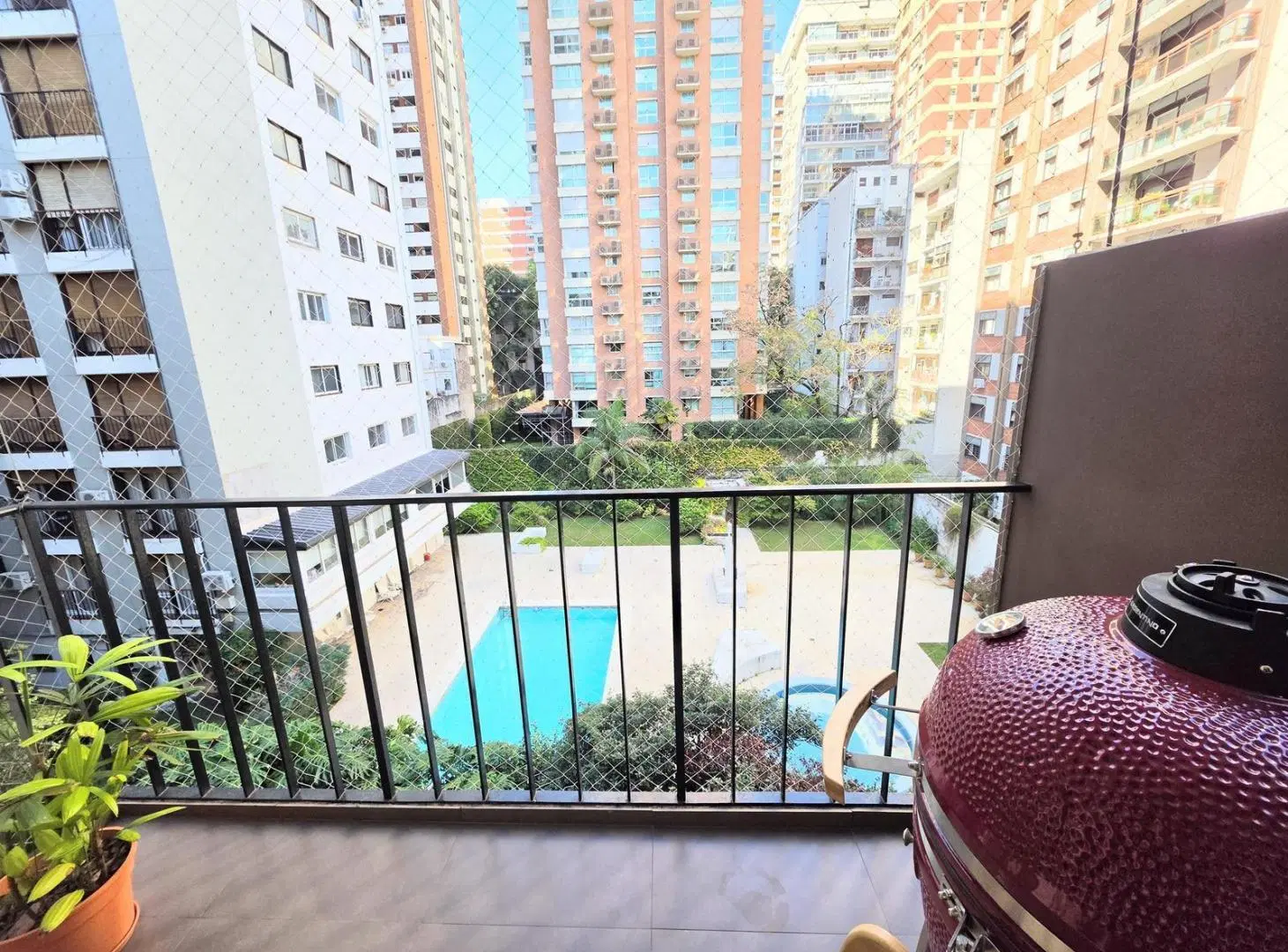 En venta impecable departamento de 4 ambientes  - Con lavadero independiente - Reciclado - Luminoso 4