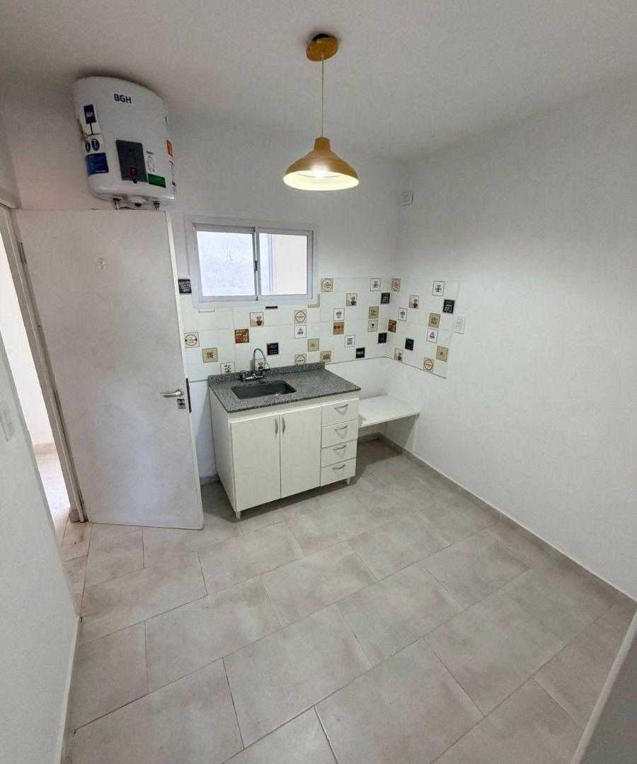 Departamento reciclado. 2 ambientes. Costa Azul