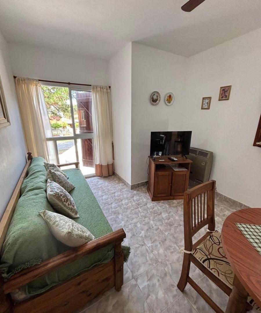 Foto de VENTA 3 AMBIENTES CON GAS NATURAL Y COCHERA- SAN BERNARDO, imagen 4