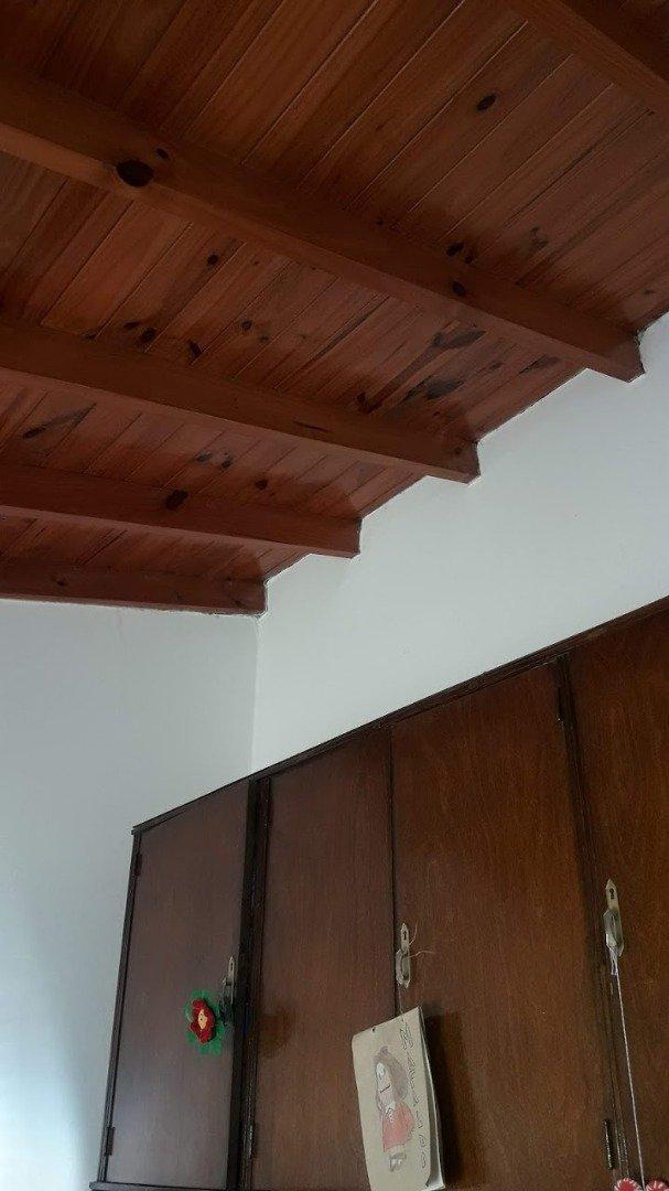 Foto de CASA IDEAL PARA VIVIENDA ESTABLE. CON SERVICIOS, A CINCO CUADRAS DEL MAR!, imagen 5