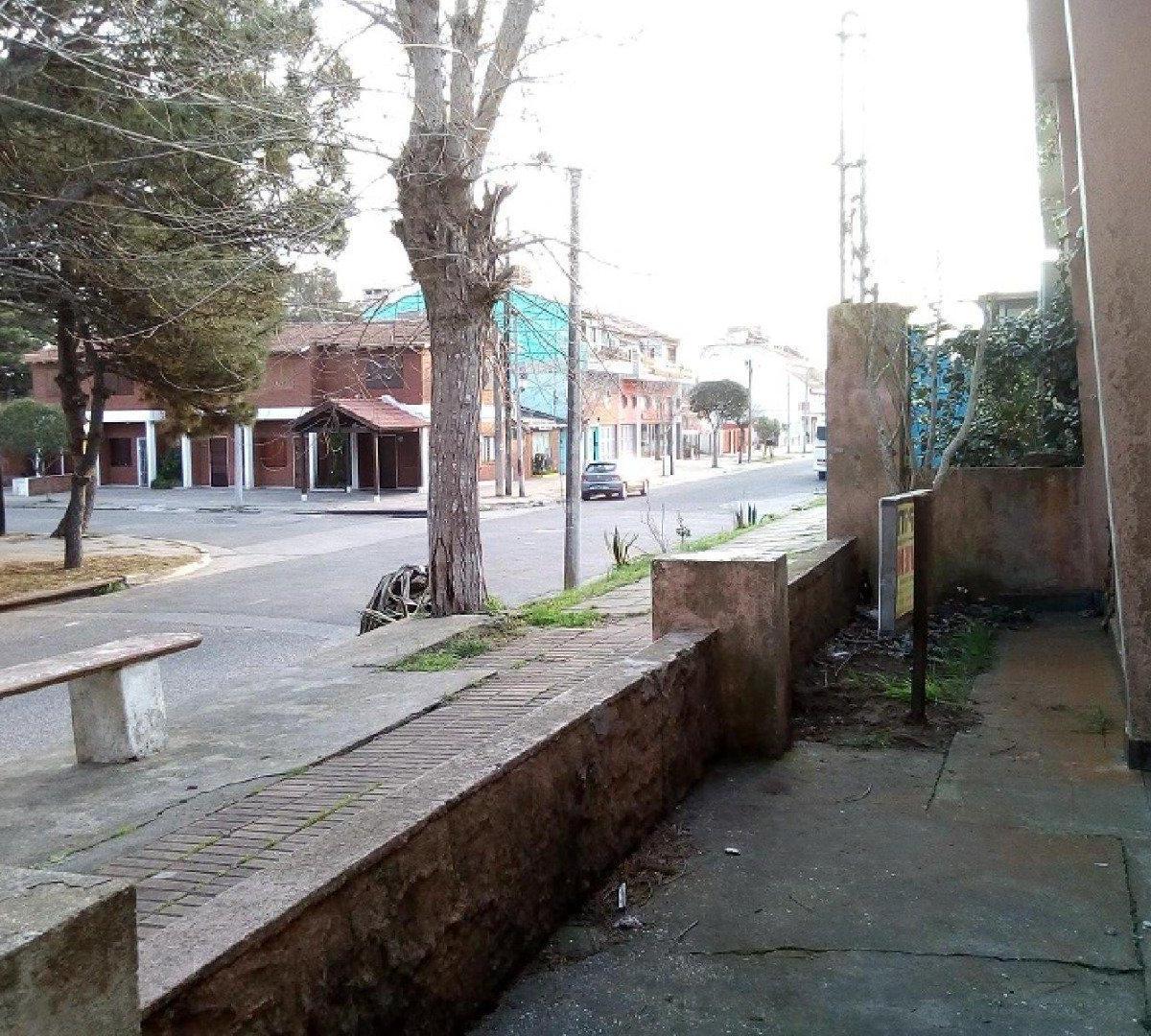Propiedad en block a mts del mar!